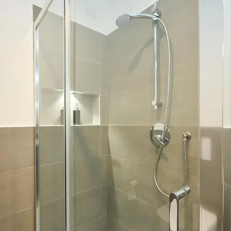 Luxury Design - 20 Minutes From Duomo-navigli Appartement Milaan